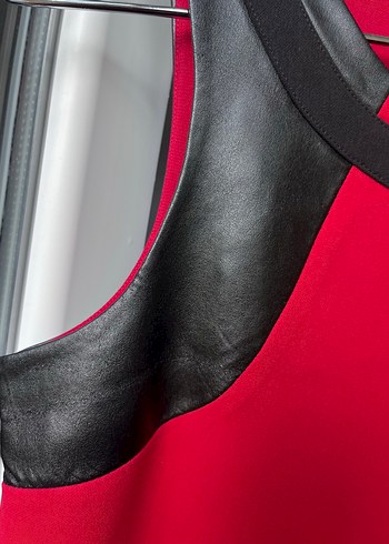 Koyu Kırmızı Deri Detaylı Elbise - Görsel 3