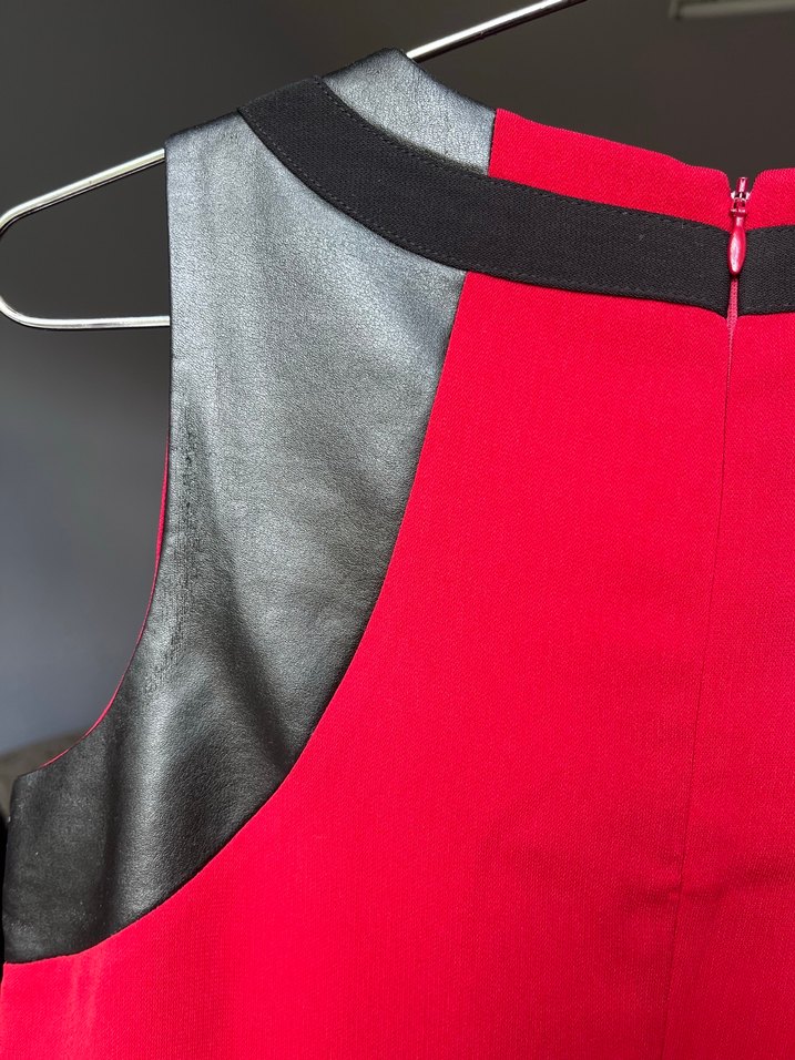 Koyu Kırmızı Deri Detaylı Elbise - Görsel 5