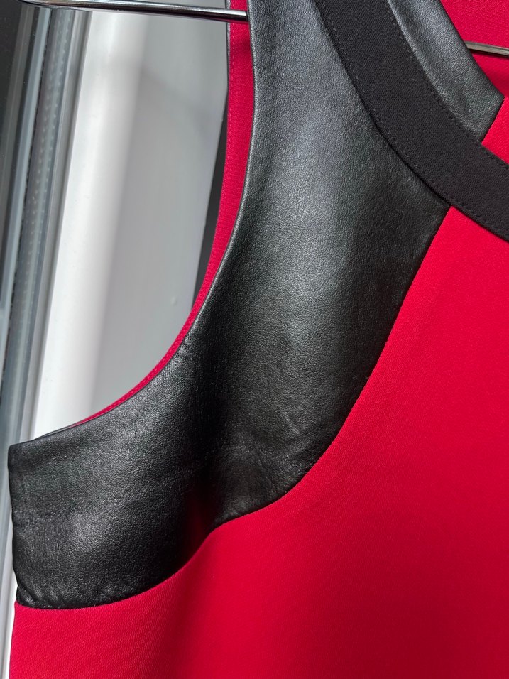 Koyu Kırmızı Deri Detaylı Elbise - Görsel 3