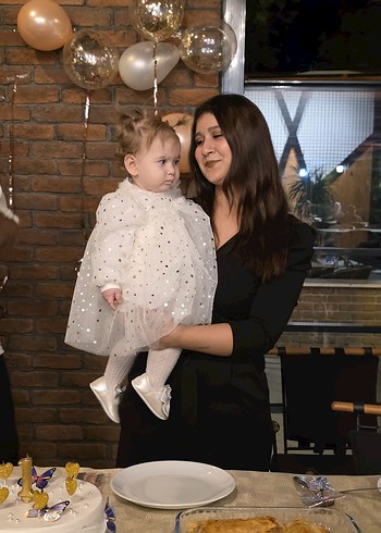 Kız Çocuk Beyaz Uzun Kollu Puantiyeli Elbise - Görsel 2