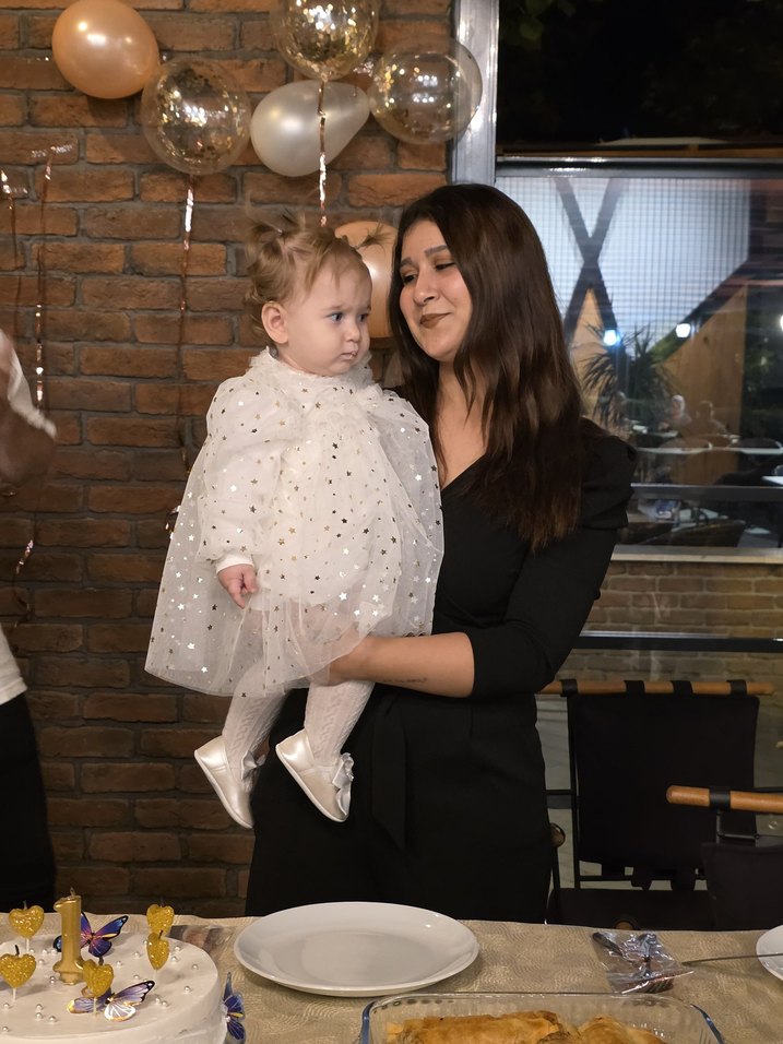 Kız Çocuk Beyaz Uzun Kollu Puantiyeli Elbise - Görsel 2