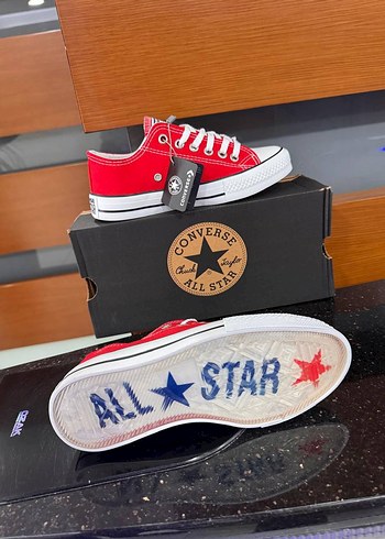 37 Beden Kırmızı Converse Kadın Spor Ayakkabı
