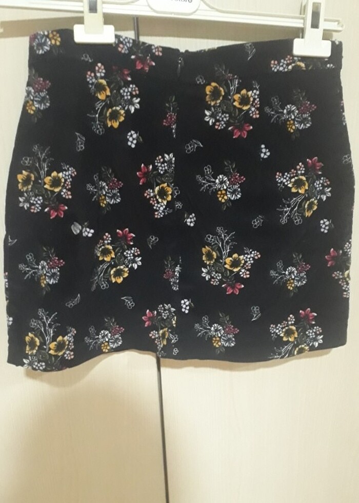 Siyah ,renkli çiçekli etek - Görsel 3