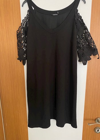 Dantel Detaylı Siyah Midi Goth Elbise