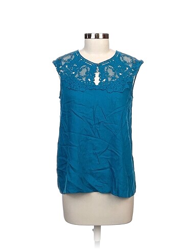 Pull and Bear Bluz %70 İndirimli.