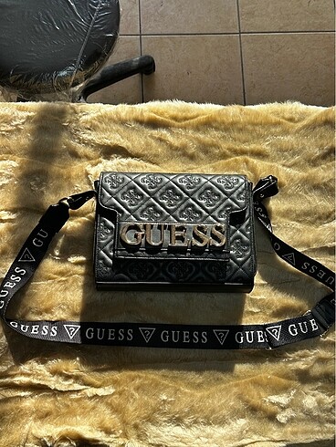 Guess kadın çanta