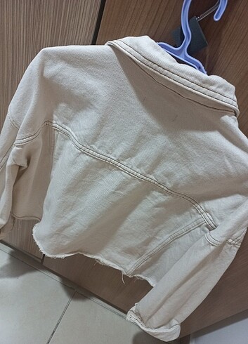 xs Beden beyaz Renk Trendyolmilla ekru ceket yepyeni sadece etiketi yok xs