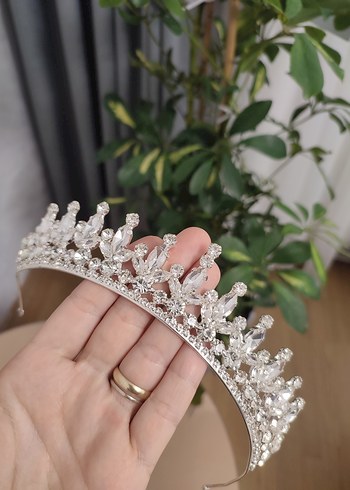 Beyaz Taşlı Modern Klasik Gelin Tacı