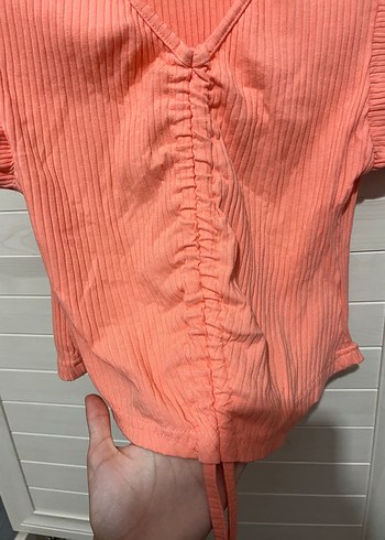 Piliseli V Yaka Kısa Kollu Bluz - Görsel 2