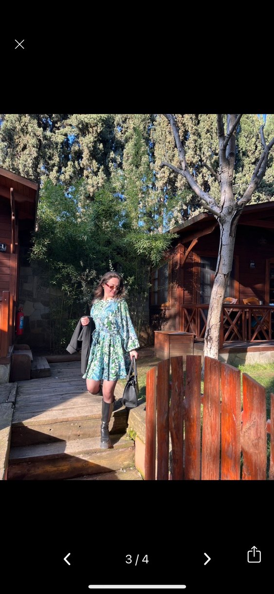 Çiçekli Detaylı Midi Elbise - Görsel 3