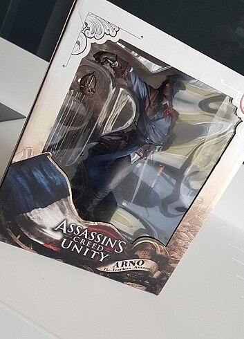 Beden Assassins Creed Unity Elise ve Arno Figür Seti