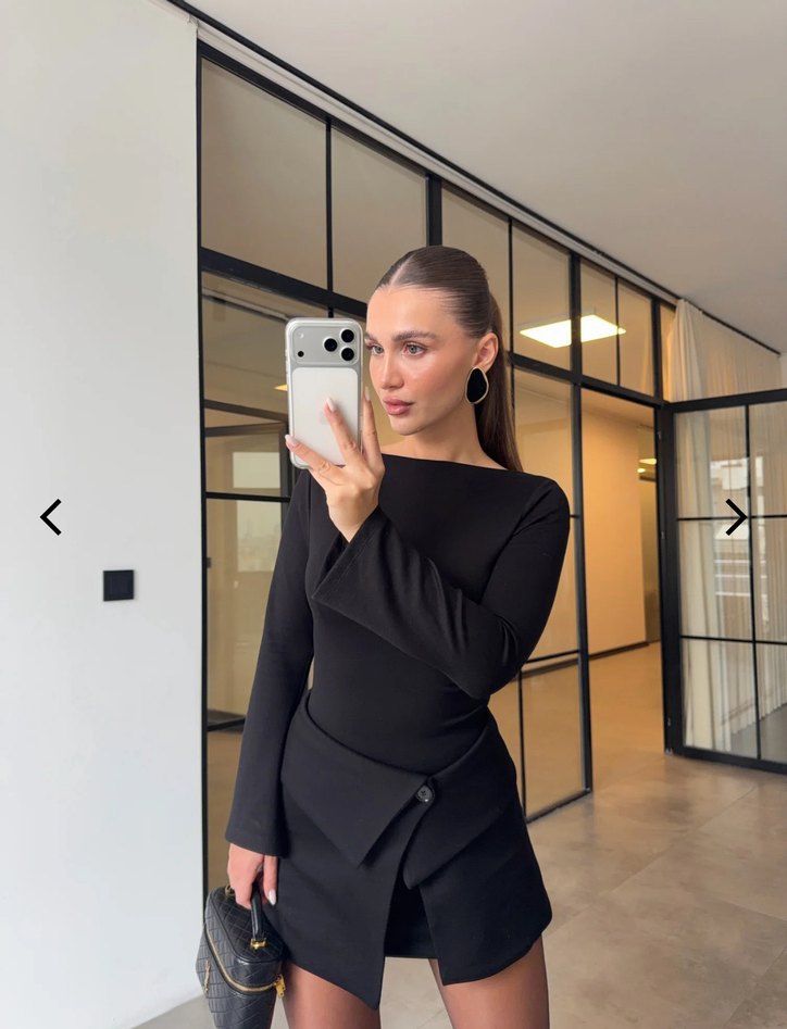 Parçalı Siyah Mini Elbise - Görsel 2