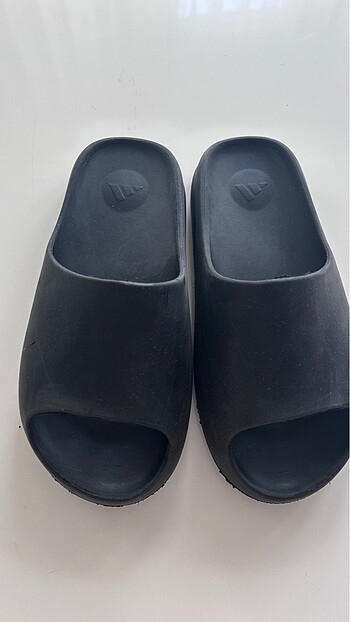 Adidas yezzy siyah terlik