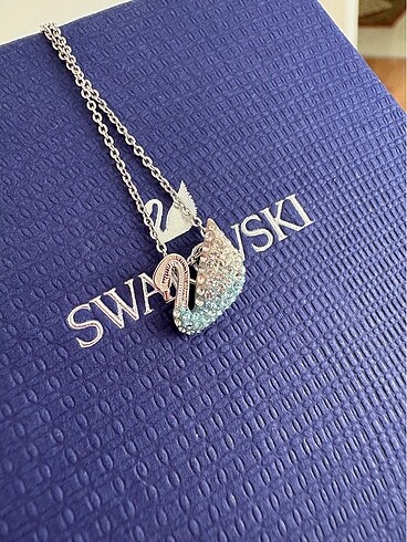 Swarovski Kuğu Kolye