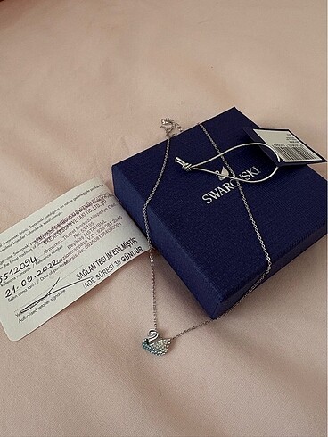  Beden Swarovski Kuğu Kolye