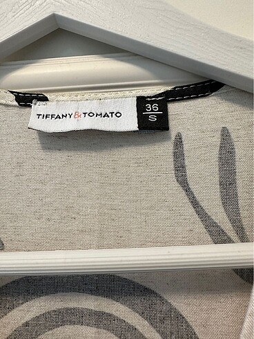 Tiffany Tomato Tiffany Uzun Yandan Yırtmaçlı Elbise