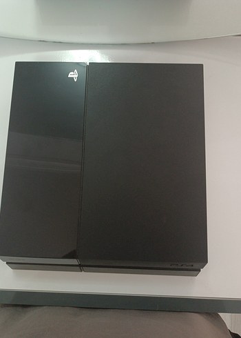 Sony Sony PS4 Oyun Konsolu ve 2 Kablosuz Kontrolcü
