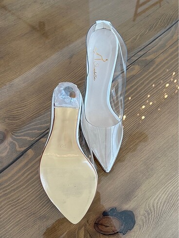 39 Beden beyaz Renk Beyaz Tabanlı Şeffaf Stiletto