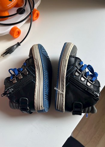 Mavi Bağcıklı Erkek Çocuk Botu - Görsel 5