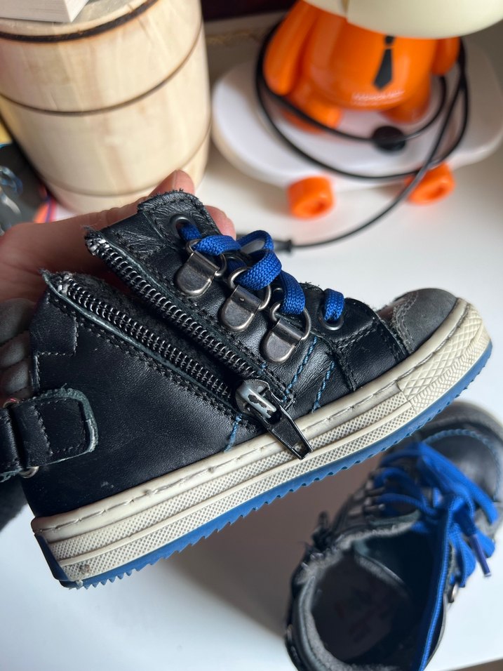 Mavi Bağcıklı Erkek Çocuk Botu - Görsel 4