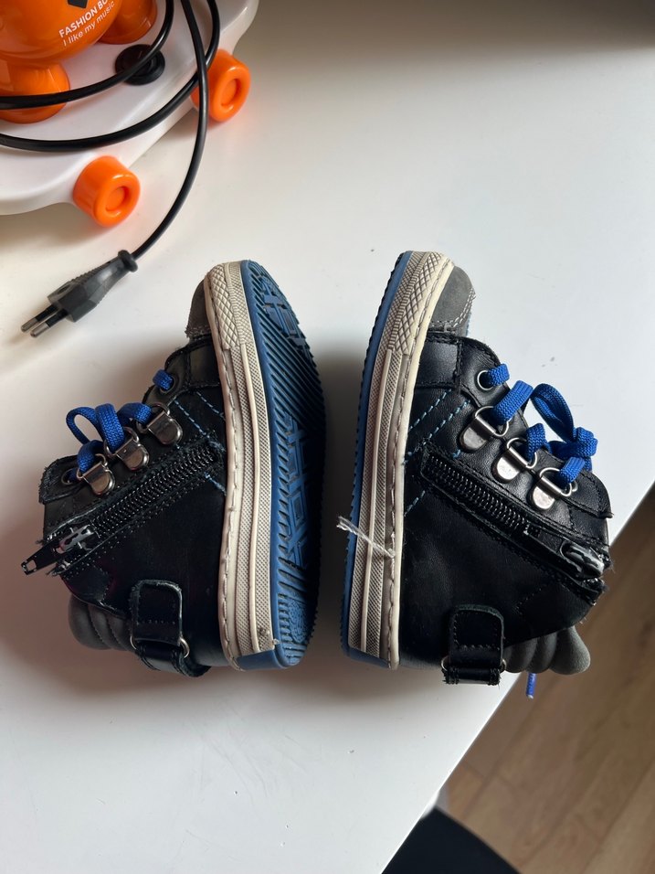 Mavi Bağcıklı Erkek Çocuk Botu - Görsel 5