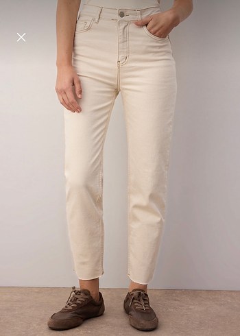 Trendyolmilla Ekru yüksek bel mom jean - Görsel 9