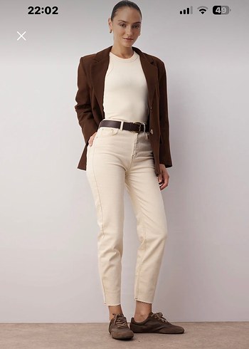 Trendyolmilla Ekru yüksek bel mom jean - Görsel 11