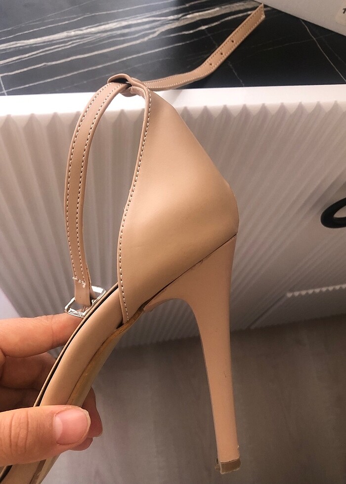 Topuklu ayakkabı - Görsel 4