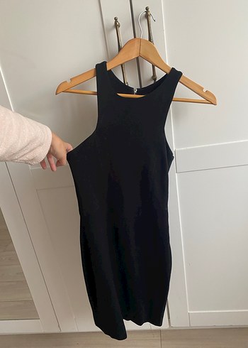 Siyah Yüksek Yakalı Kolsuz mango Elbise - Görsel 5