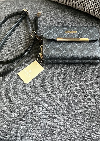 Armine Siyah Gri Deri Kadın Çapraz Çanta sıfır ürün - Görsel 2