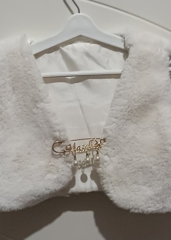 Kız Çocuk Beyaz Kürklü Bolero - Görsel 4