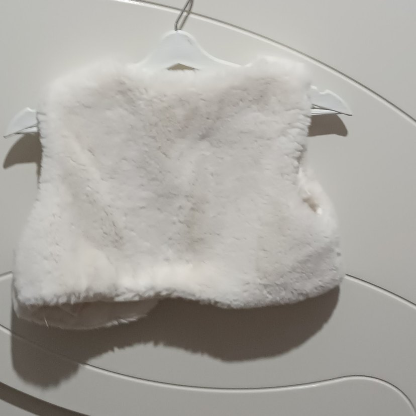 Kız Çocuk Beyaz Kürklü Bolero - Görsel 3