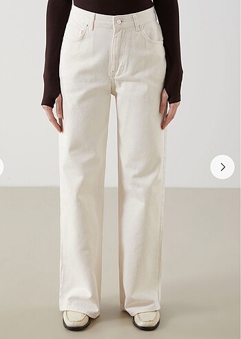 26 Beden ekru jean