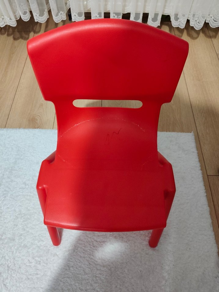 Kırmızı Çocuk Sandalyesi - Görsel 3
