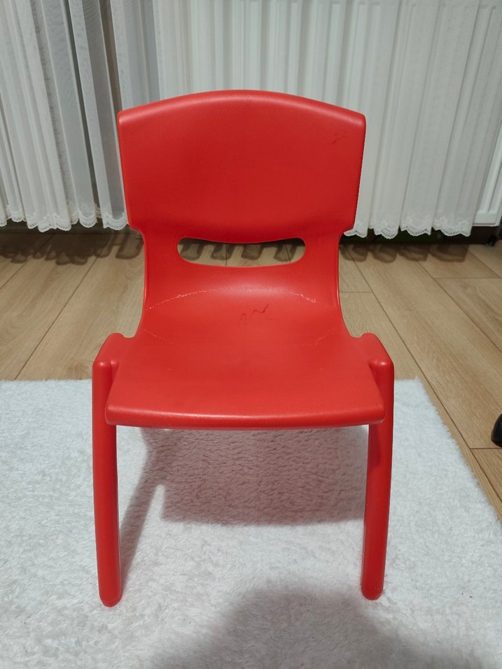 Kırmızı Çocuk Sandalyesi - Görsel 2