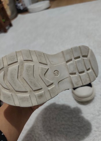 Erkek Çocuk Renkli Bağcıklı ve Cırtlı Bot - Görsel 4