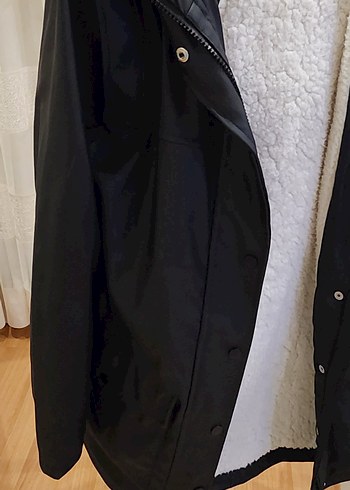 Siyah Kapüşonlu Düğmeli Kadın mont - Görsel 8