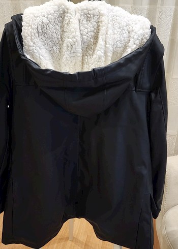 Siyah Kapüşonlu Düğmeli Kadın mont - Görsel 7