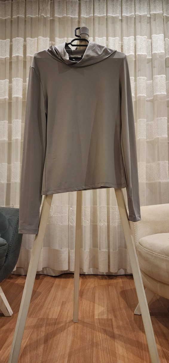 Kadın Bej Uzun Kollu Yüksek Yaka kapüşonlu spor bluz - Görsel 3