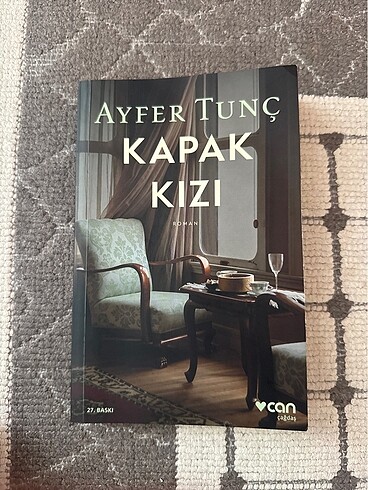 Ayfer Tunç Kapak kızı