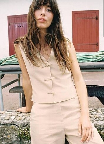 Zara yeni etiketli