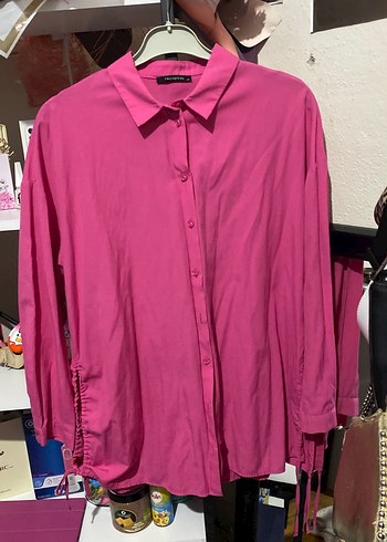 Pembe Uzun Kollu Düğmeli Kadın Gömlek