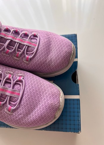 Kız Çocukları İçin Pembe Spor Ayakkabı - Görsel 2