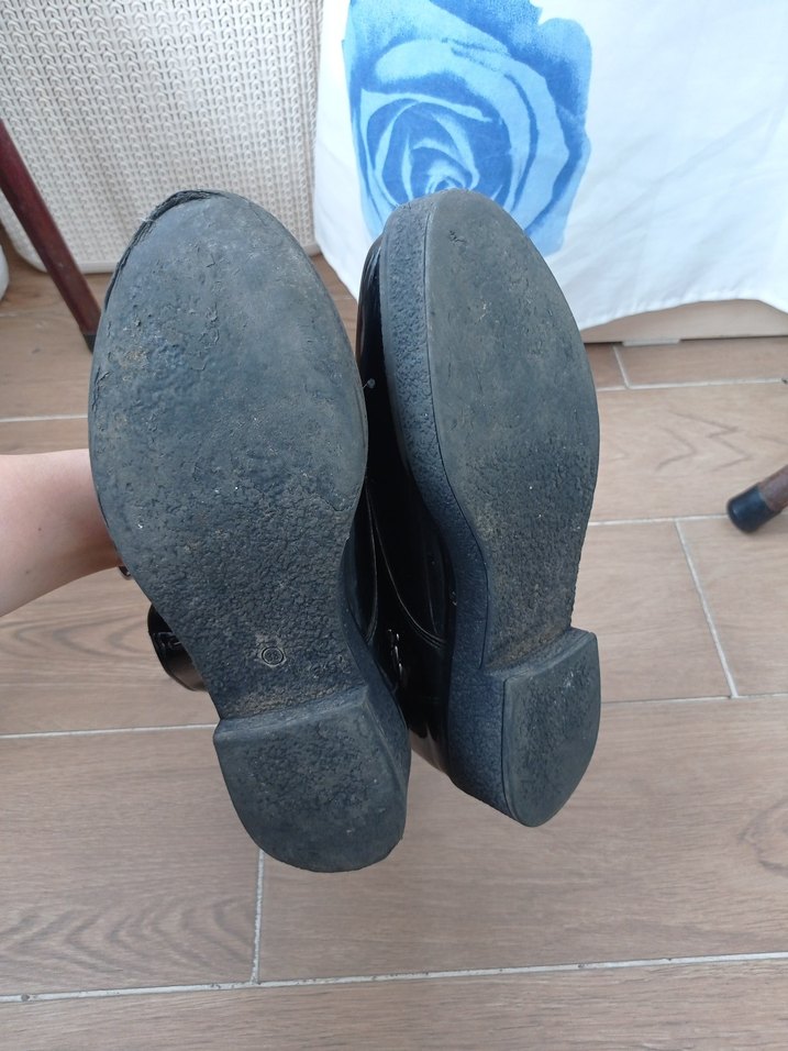 Parlak Siyah Rugan Topuklu Gotik Kadın Botları - Görsel 3