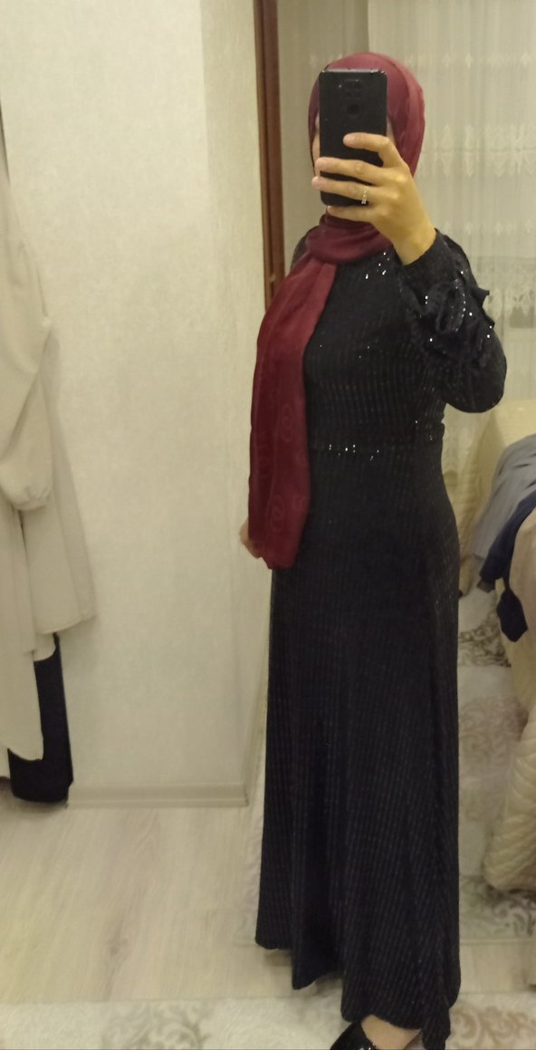 Payet detaylı abiye elbise - Görsel 2