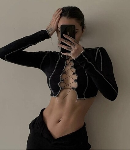 Dekolteli Crop Top Büstiyer