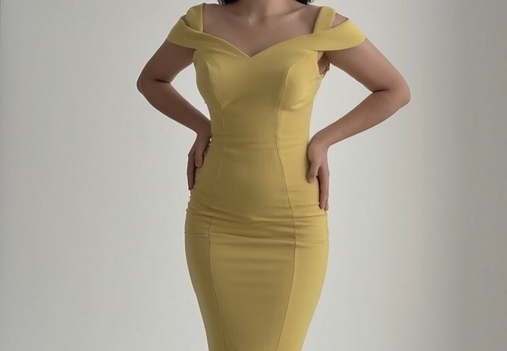 Sarı Kuyruklu Drapeli Uzun Balık Model Abiye Elbise - Görsel 2