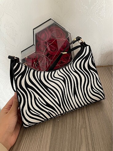Zebra model omuz çantası