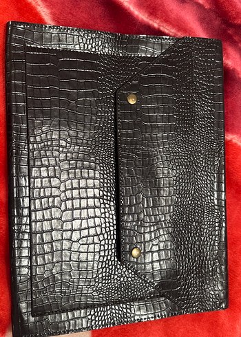 Louis Vuitton Siyah Deri Desenli Fermuarlı Kadın Portföy Çanta