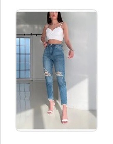 Yırtık Mom Jean